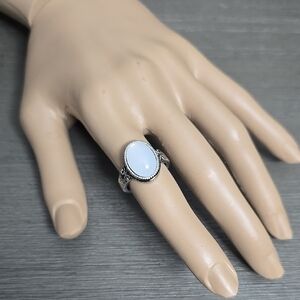 Elegant Silver Ring with White Stone